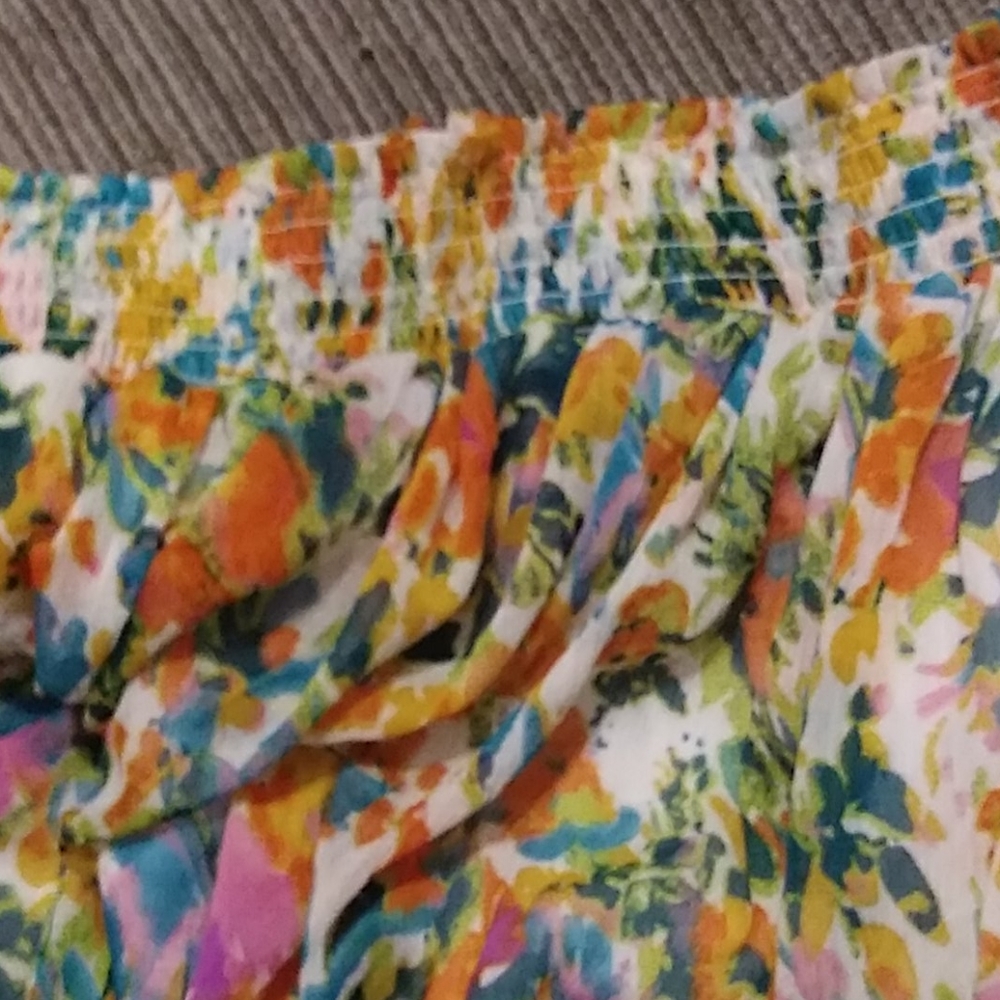 Skirt - Picture 2 of 2